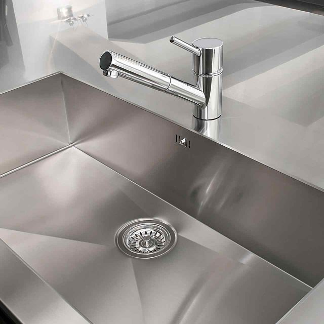 https://towerelectricalandsolar.com.au/wp-content/uploads/2018/10/gallery_projects_21-640x640.jpg
